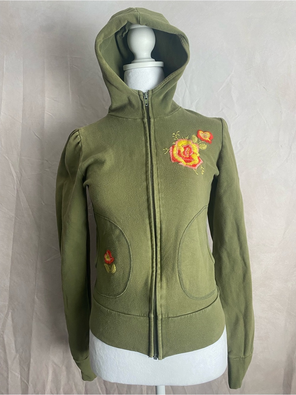 Vintage Zip Up Jacket with floral embroidery